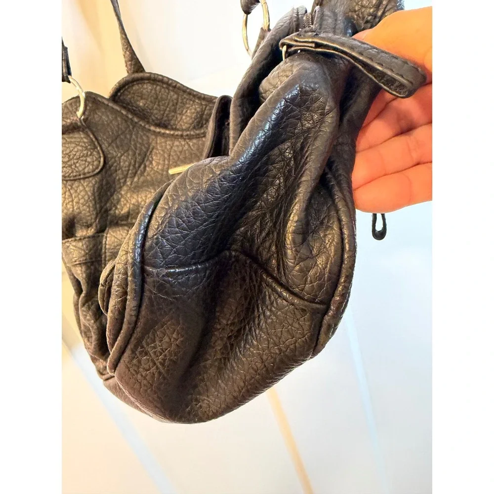 Jaclyn Smith Black Pebbled Faux Leather Shoulder‎ Bag Multi Pocket Handbag